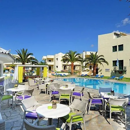 Aparthotel Kristalli 3*