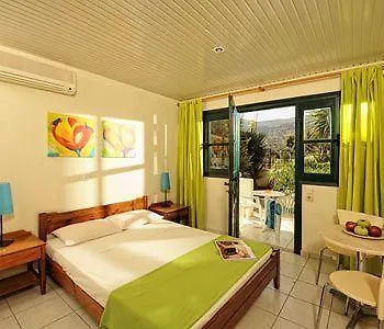 Kristalli Aparthotel